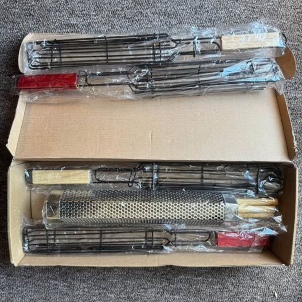 Smoker and grill baskets for grill brand new